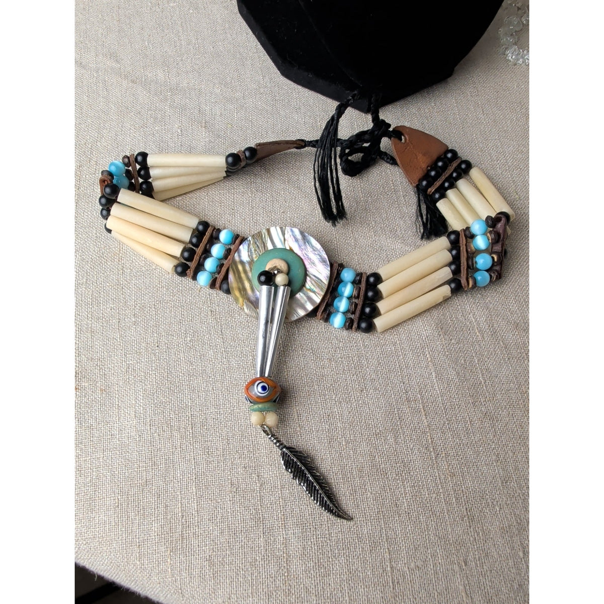 Vintage 80s Southwestern Bone Hairpipe Choker Necklace Blue Cat's Eye Abalone Pendant Boho
