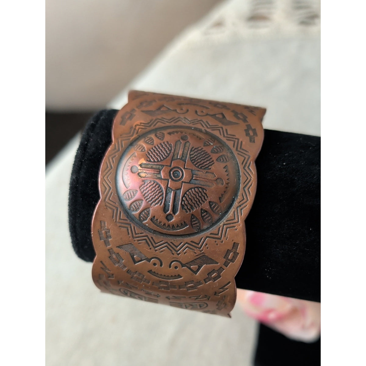 Vintage 1970s Bell Trading Post Solid Copper Repoussé Southwestern Cuff Bracelet