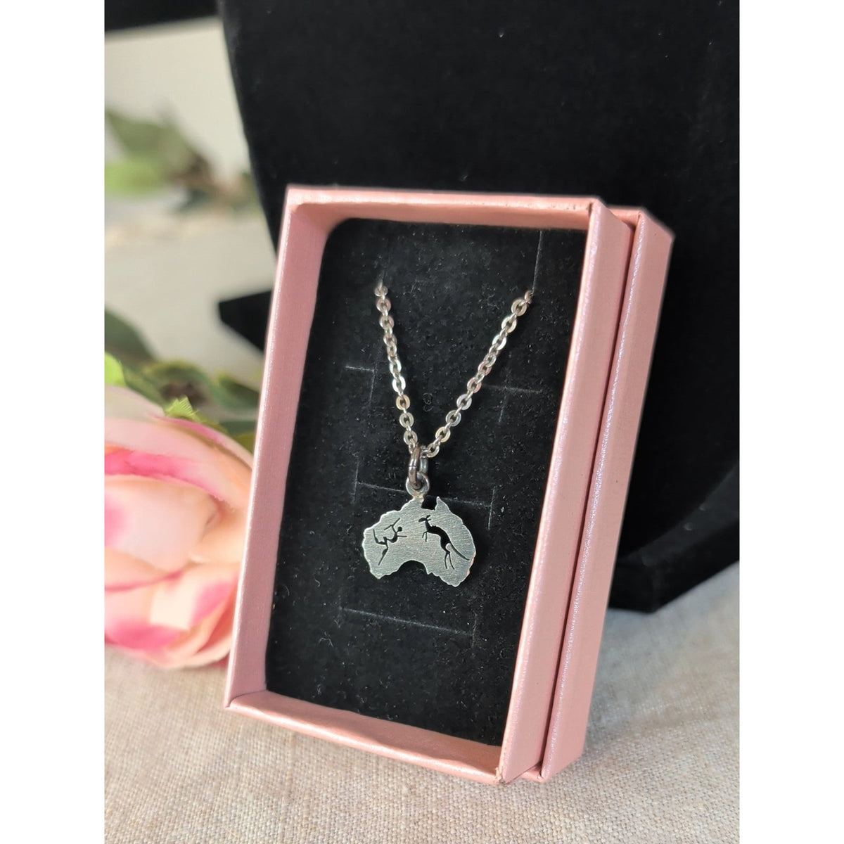 Vintage Handmade Sterling Silver Australian Kangaroo Pendant