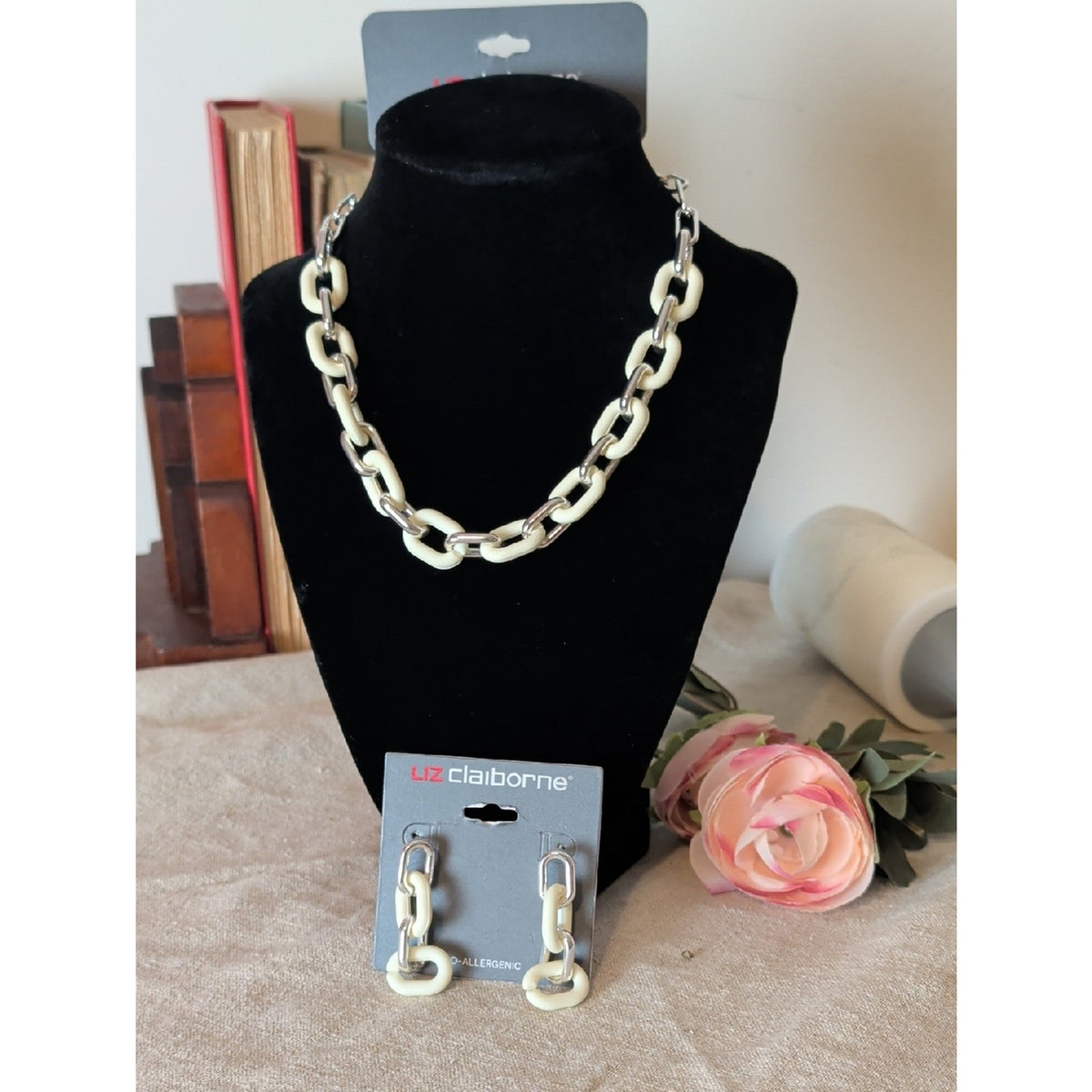 Liz Claiborne White Enamel Paperclip Chain Necklace & Bracelet Set Y2K Inspired