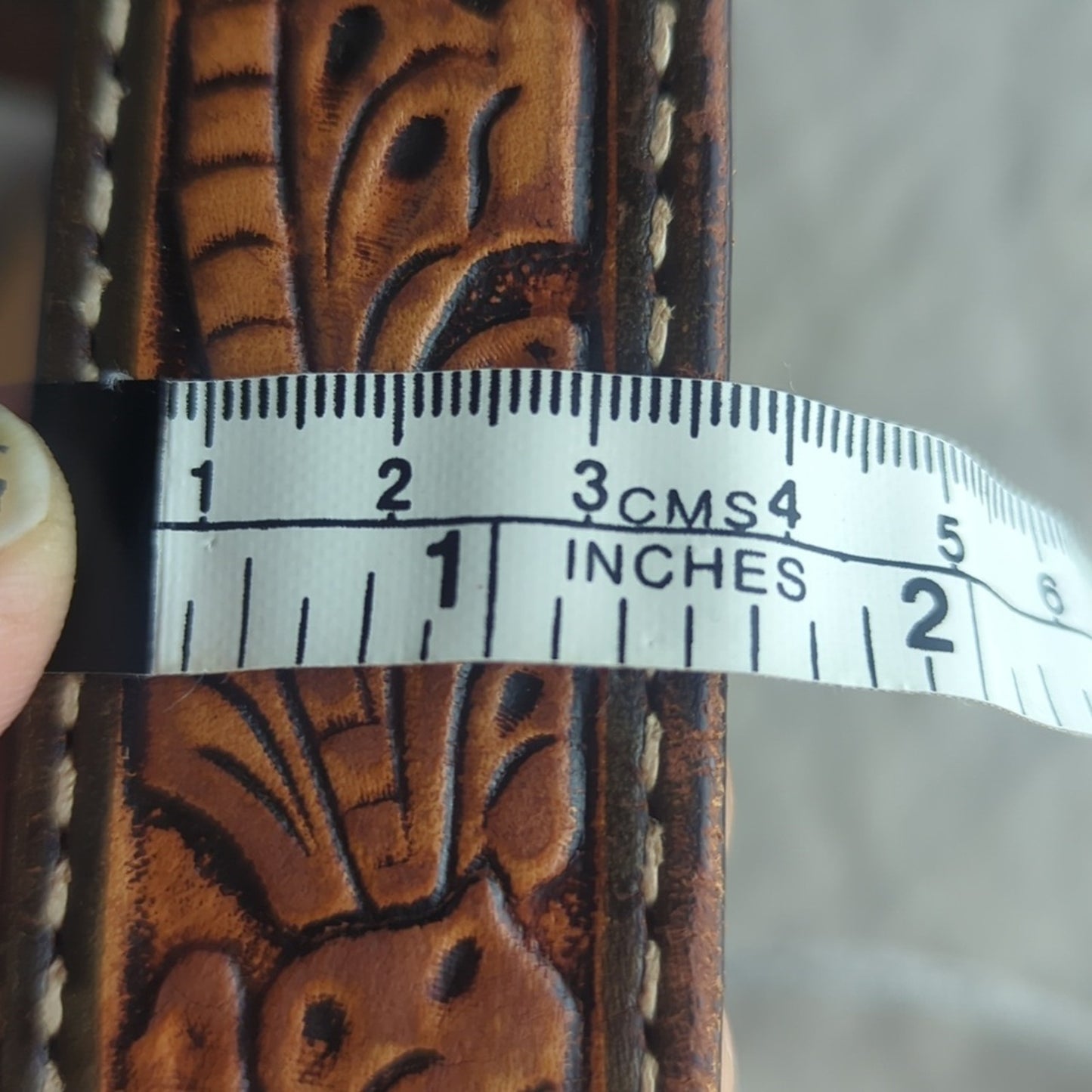 Vintage 1988 Bergamot Brass Works Deer Belt Buckle Embossed Leather Belt Hunting