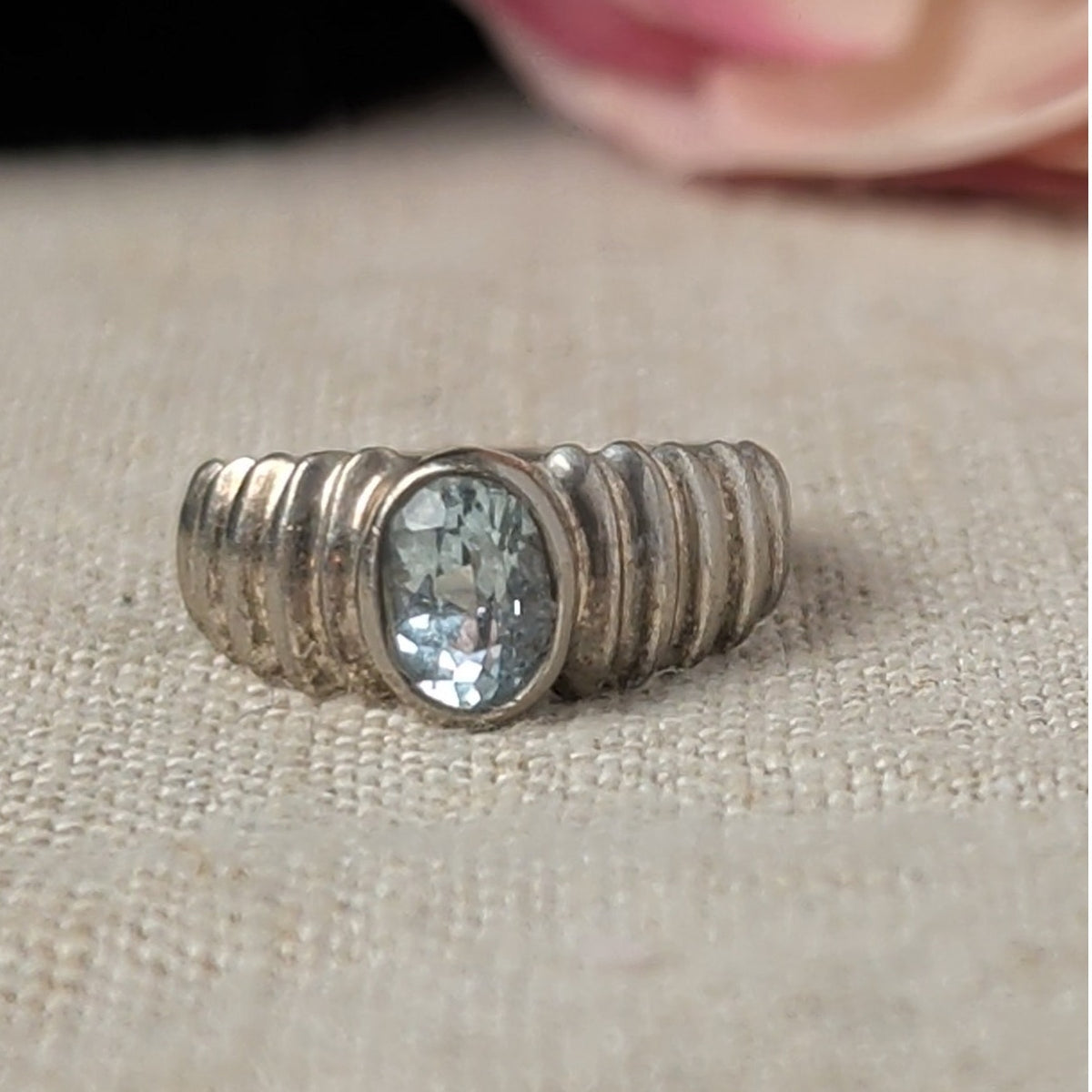 Vintage Ribbed Sterling 925 Topaz Ring Size 4.75