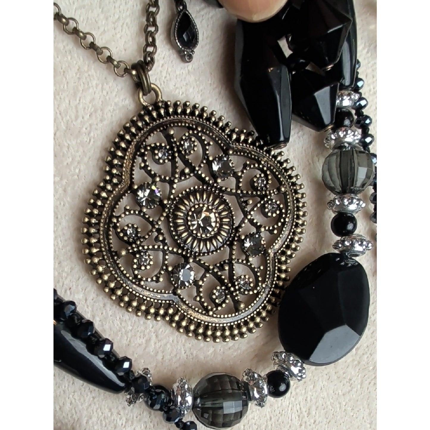 Whimsigoth Dark Romantic Jewelry Lot 6 Necklaces 2 Earring Sets, 2 Stretch Rings