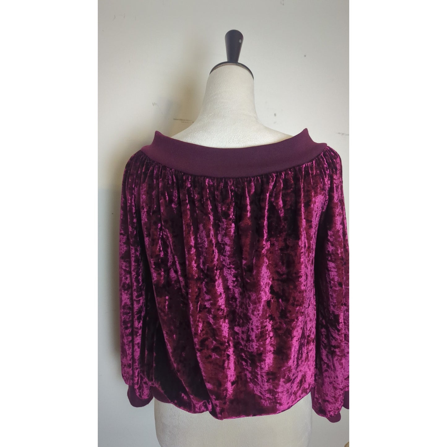 Moody Burgundy Velvet Boat Neck Pullover Top Balloon Sleeves Women's Small