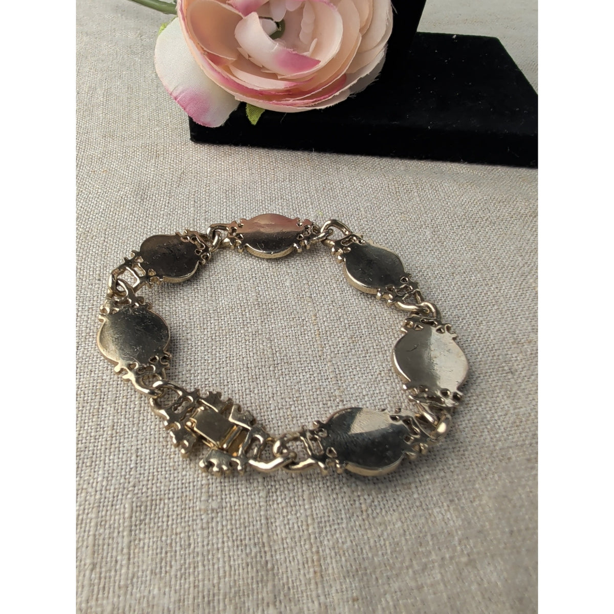 Vintage Bracelet 6.75" Gold Tone Abalone & Cat's Eye Cabochons