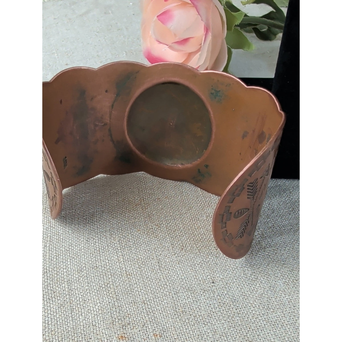 Vintage 1970s Bell Trading Post Solid Copper Repoussé Southwestern Cuff Bracelet