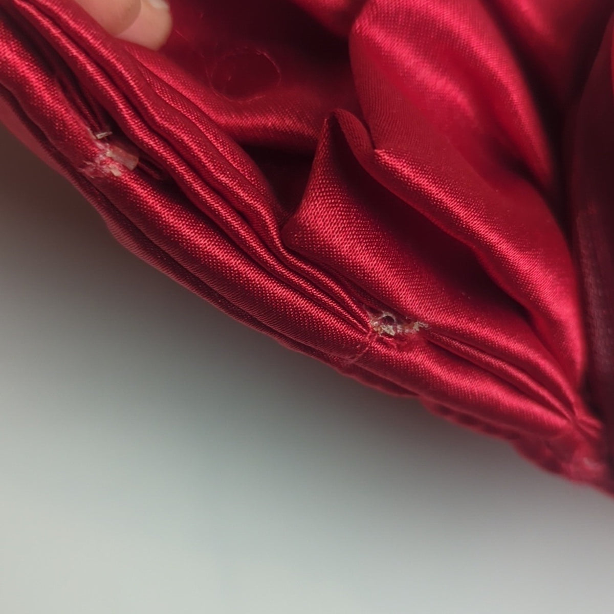 Holiday Red Evening Bag Roset Ruffle Metal Strap Kiss Lock Holiday