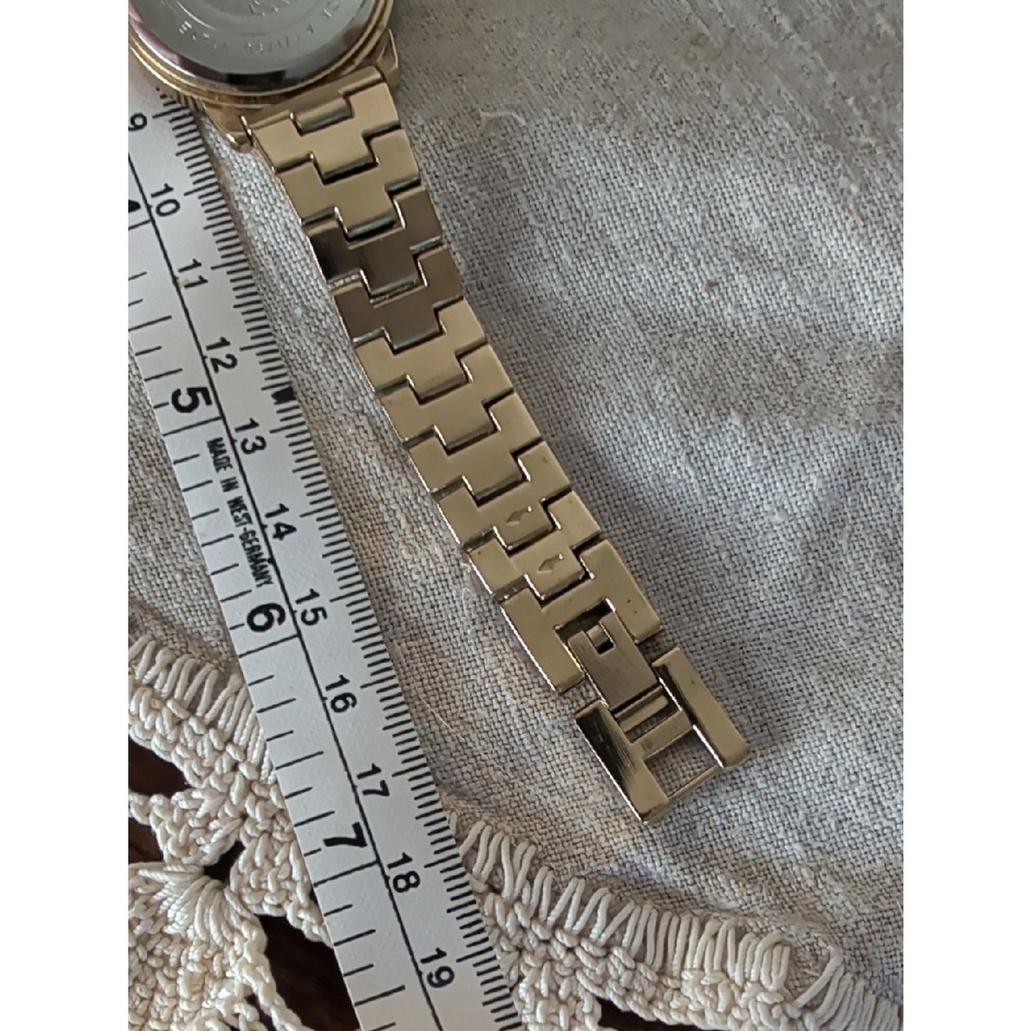 Anne Klein Gold Tone Watch Y2K Minimalist Bracelet Watch Classic Office Chic
