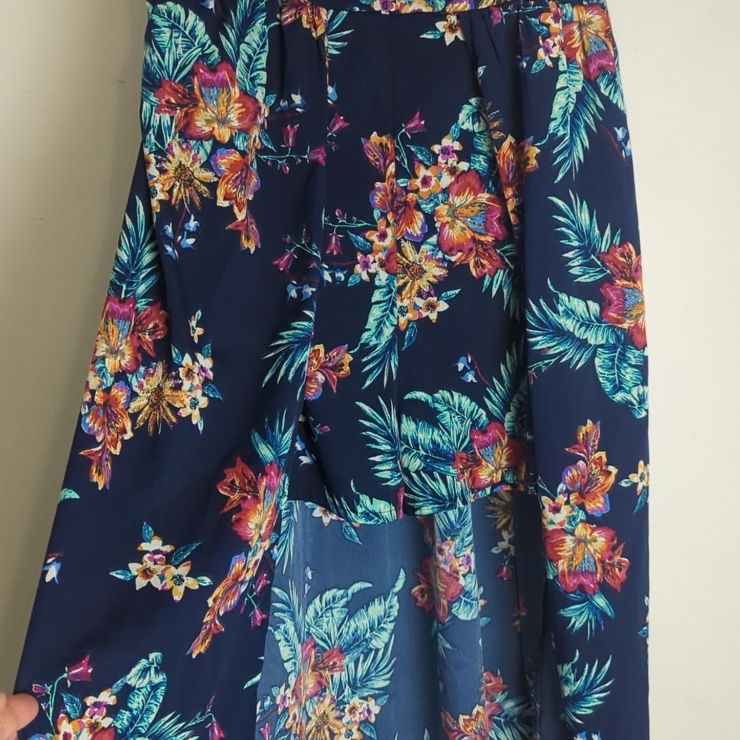 Beachy Maxi Spaghetti Strap Floral Maxi Dress High- Low Shorts Size M