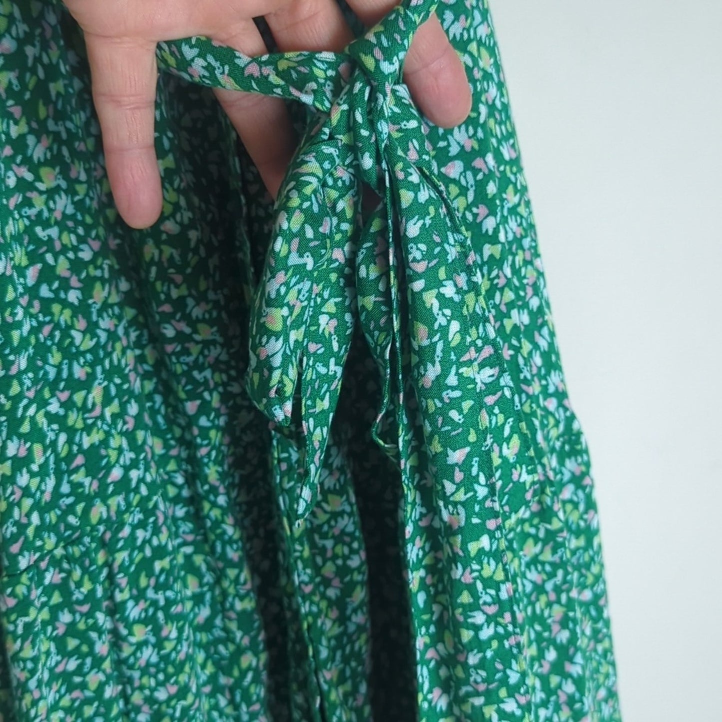 Kelly Green Floral Farmhouse Maxi Dress With Pockets and Belt Women's Size Small