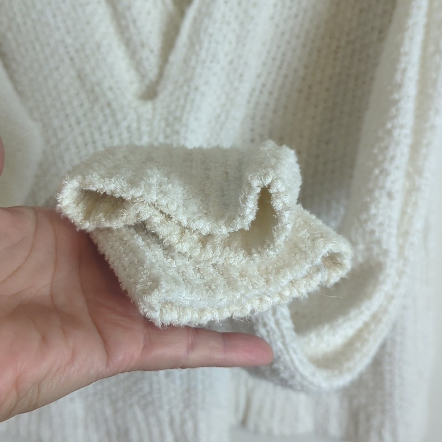 Free People Coco V neck White Waffle Knit Oversized Beach Casual Sweater Size M