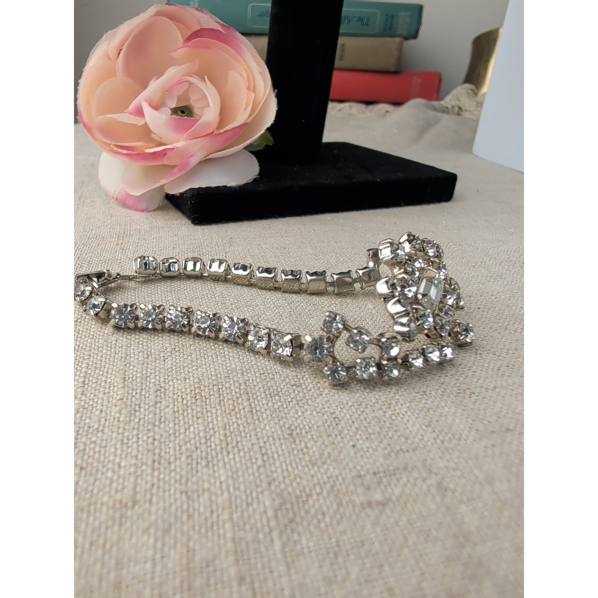Gorgeous La Rel 1950's Rhinestone Statement Bracelet