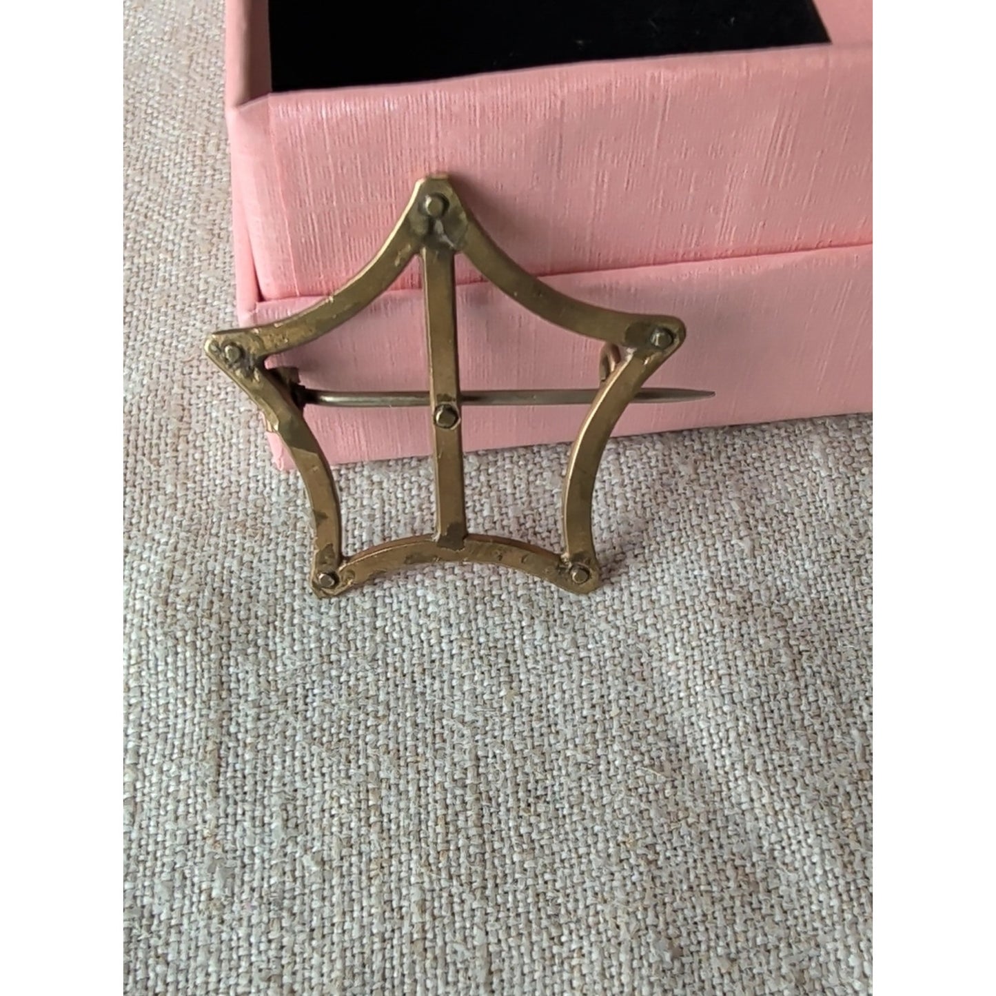 Antique Victorian Edwardian Gold-Plated Openwork Brooch C-Clasp c. 1900
