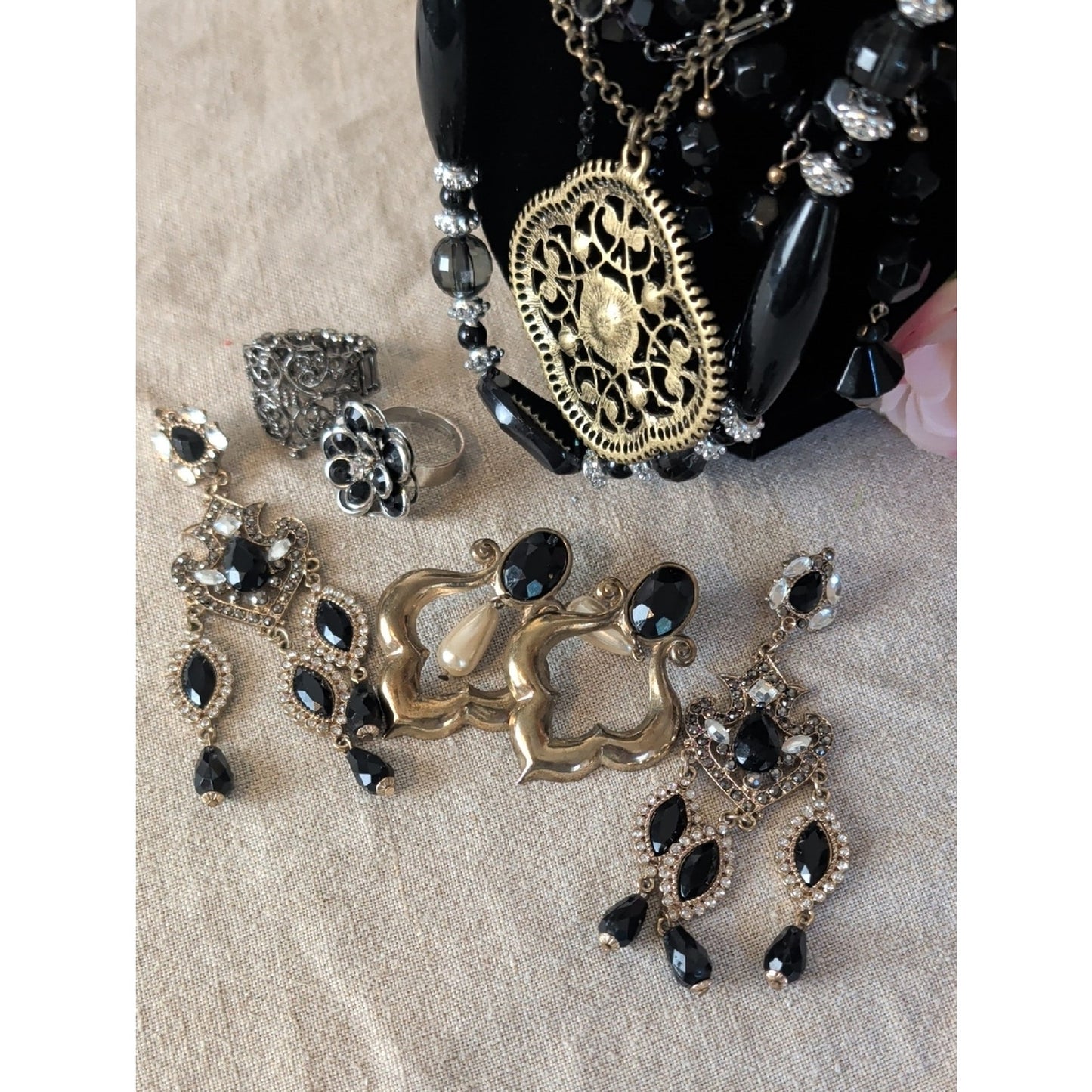 Whimsigoth Dark Romantic Jewelry Lot 6 Necklaces 2 Earring Sets, 2 Stretch Rings