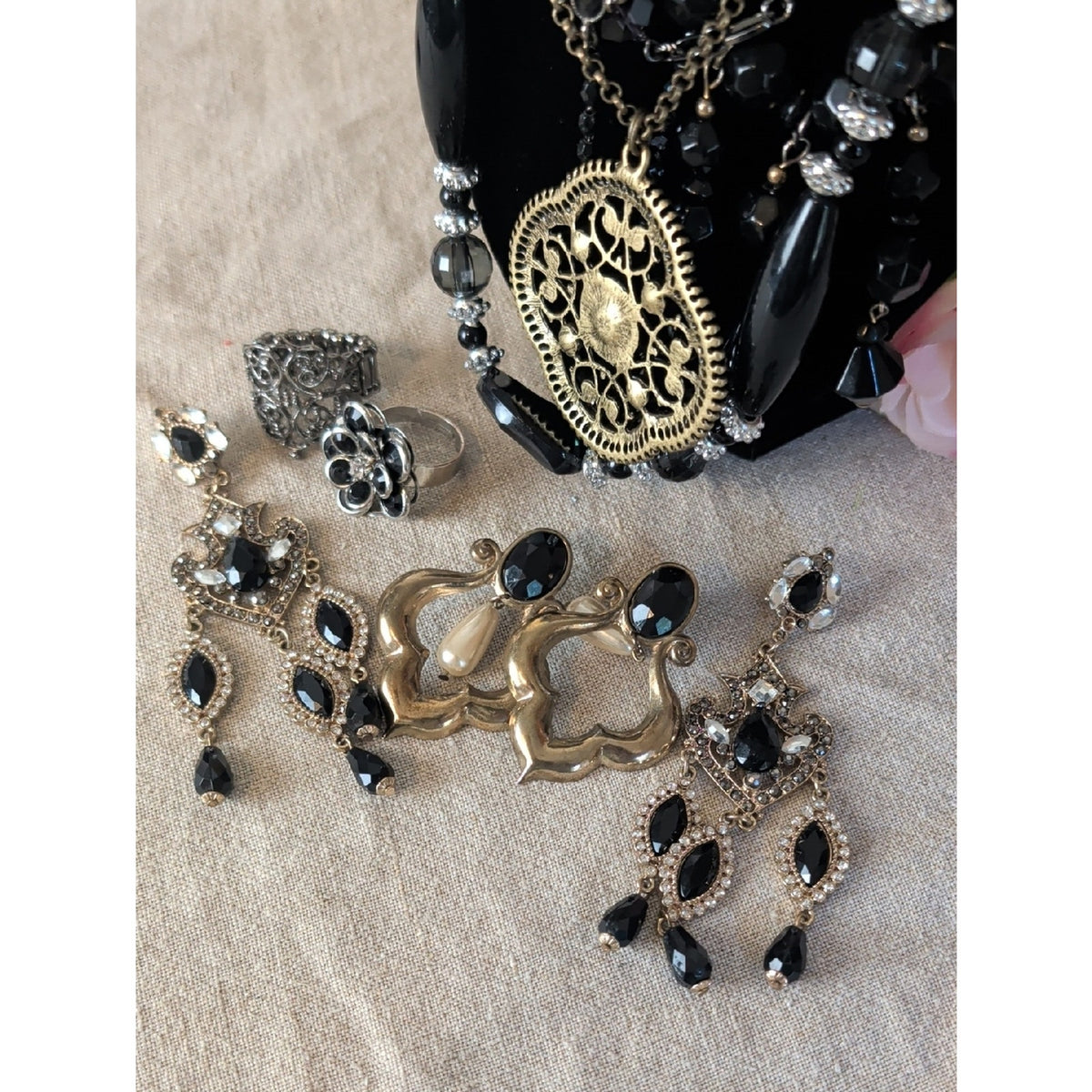 Whimsigoth Dark Romantic Jewelry Lot 6 Necklaces 2 Earring Sets, 2 Stretch Rings