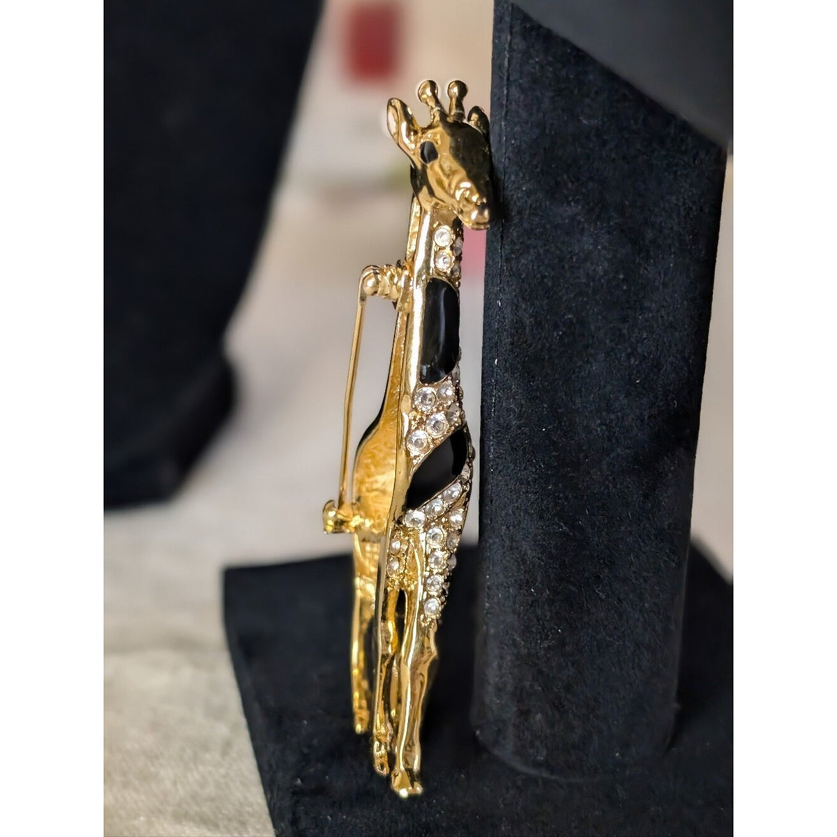 Vintage Giraffe Rhinestone Brooch Gold Tone Black Enamel Safari Glam