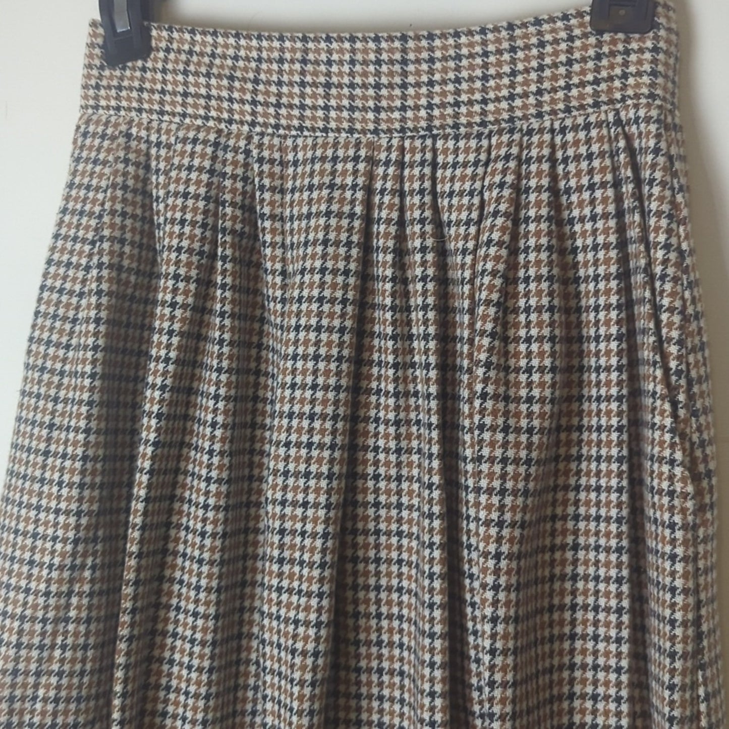 Vintage High Waisted Houndstooth A-Line Midi Skirt Wool Heritage Skirt XS