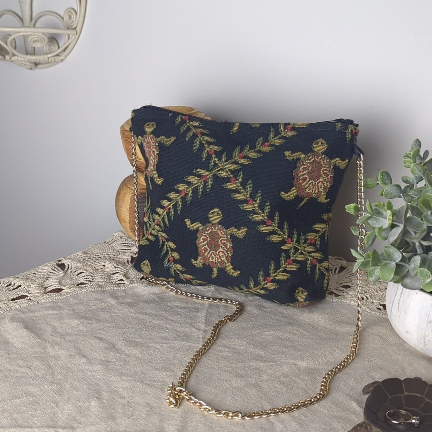Vintage Tapestry Rare Turtle Crossbody Bag Coastal Y2K Chain Strap Purse