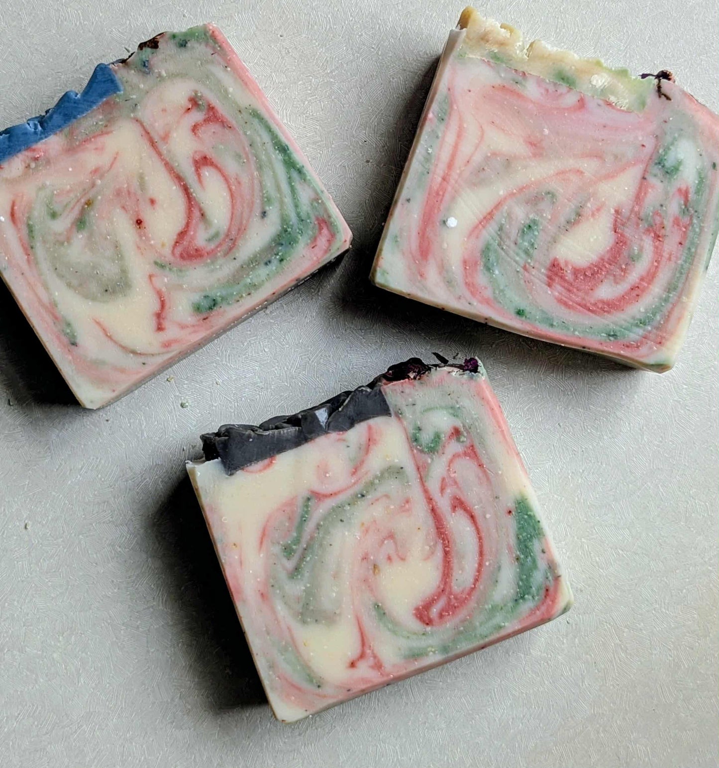 Joy! 4.5 oz Handcrafted Goat Milk & Tallow Soap with Geranium and Peppermint Essential Oil