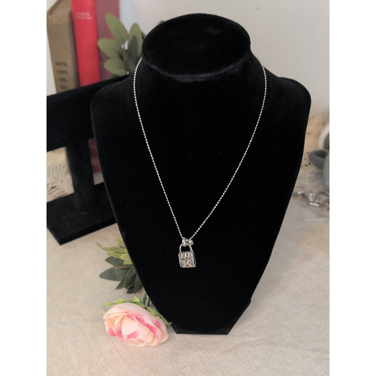 Adorable Silver Tone Purse Pendant Charm Necklace