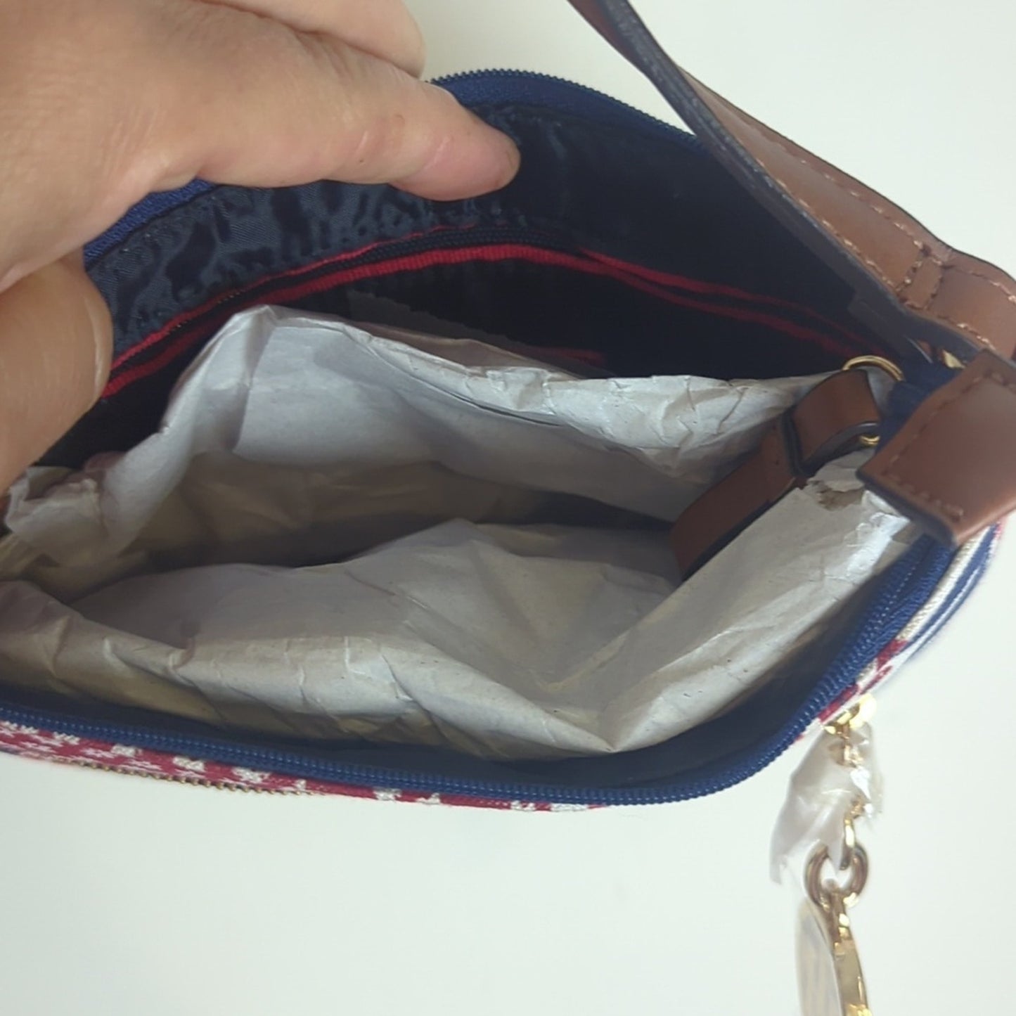 NWT Tommy Hiflinger Cottage Floral Crossbody Athleisure Bag With Charm