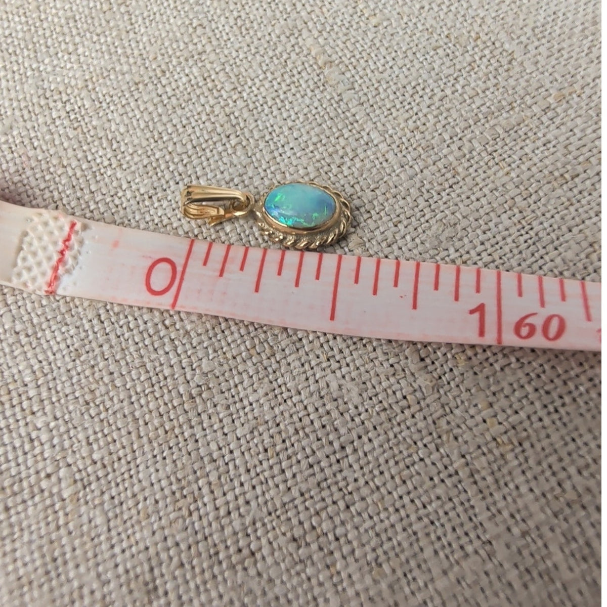 Vintage Carla 14k Opal Pendant Mini 1/2"