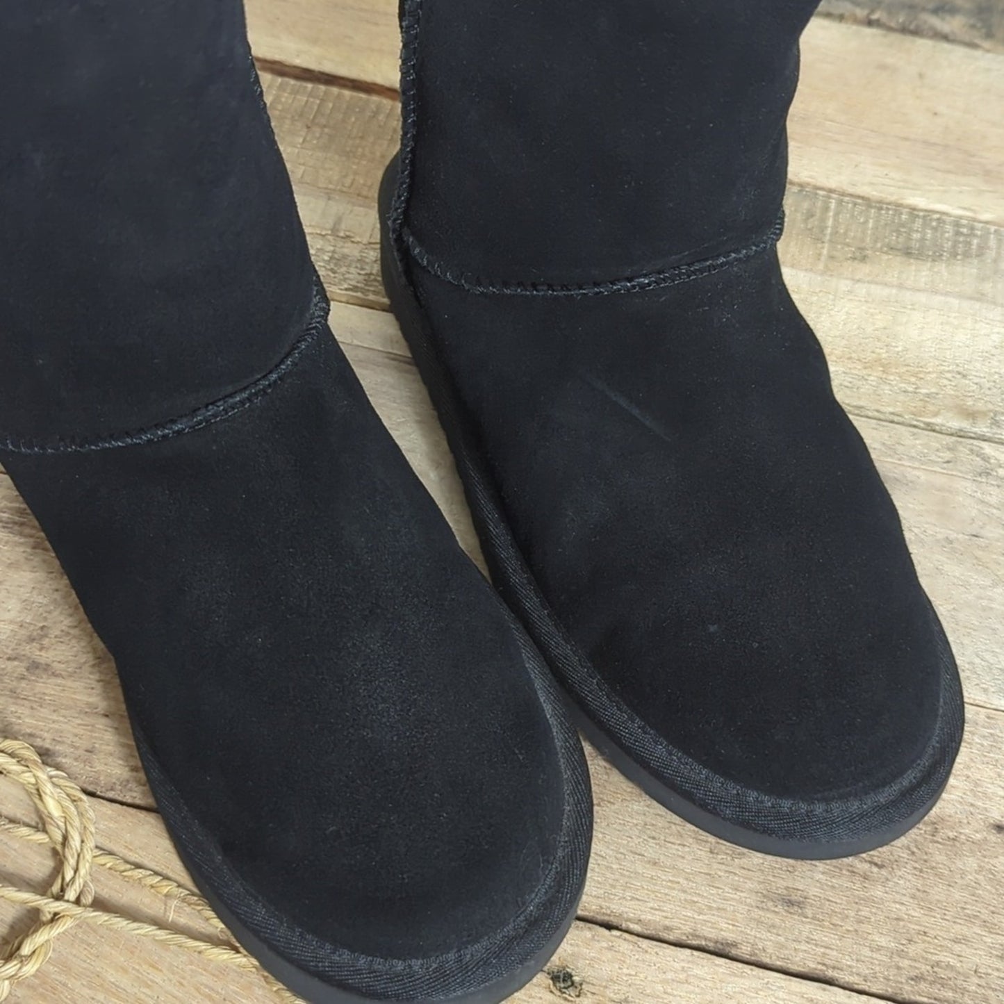 UGG Koolaburra  Slip On Suede Leather Sheepskin Boots Wool/Poly Sherpa Size 6