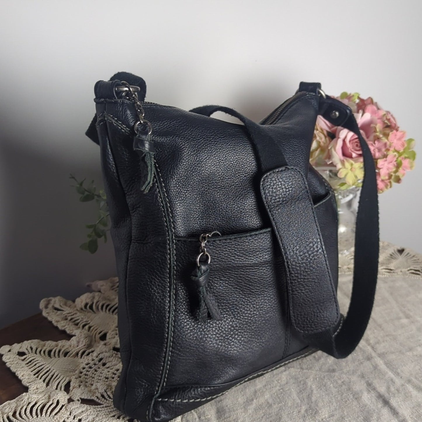 Vintage The Sak Pebbled Leather Crossbody Bag Black Travel