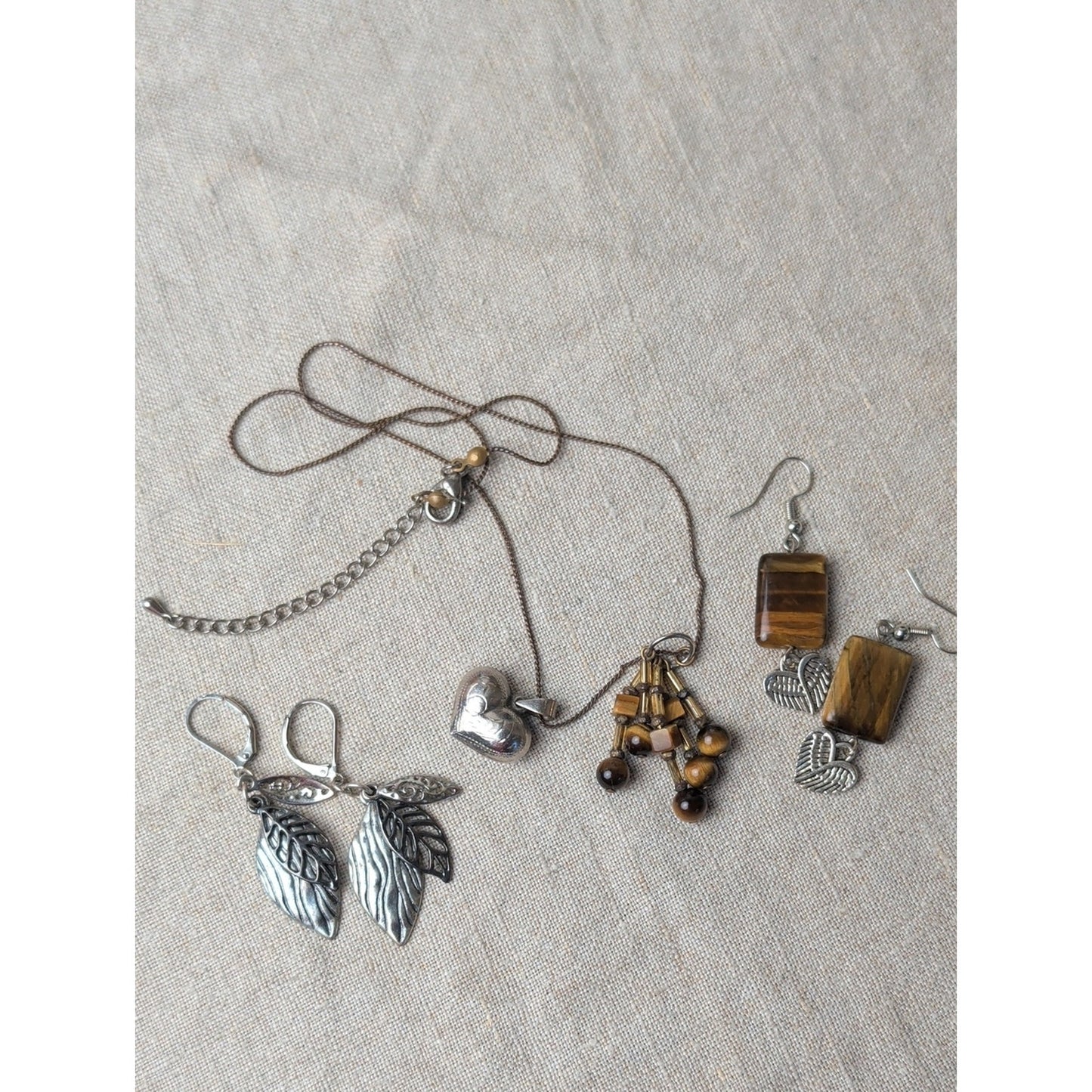 Vintage Free Spirit Jewelry Set Tiger Eye Heart Wing Earrings Romantic Pendant