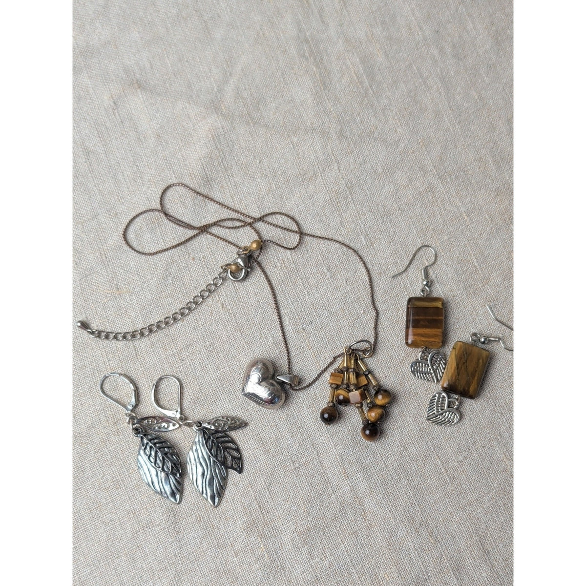 Vintage Free Spirit Jewelry Set Tiger Eye Heart Wing Earrings Romantic Pendant