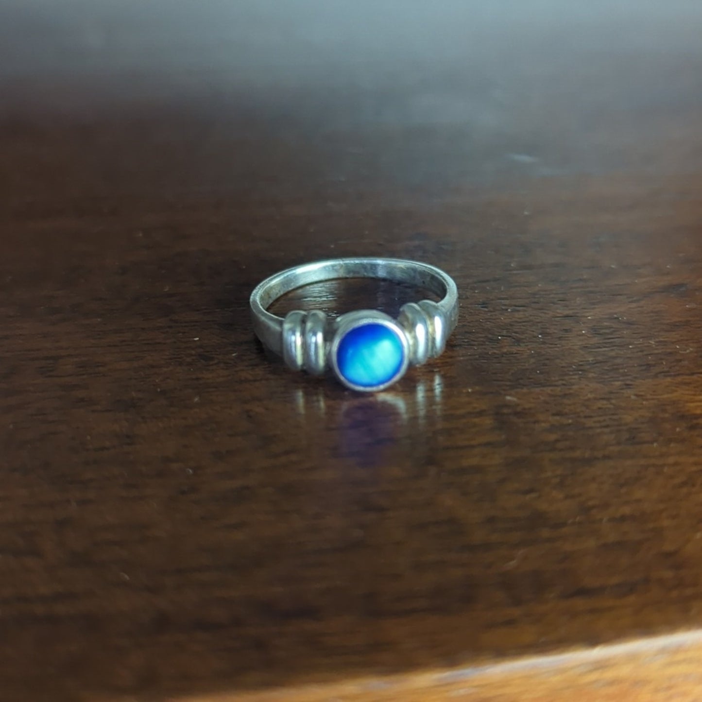 Vintage Sterling Silver Cat’s Eye Ring  Blue Chatoyant Glass Cabochon