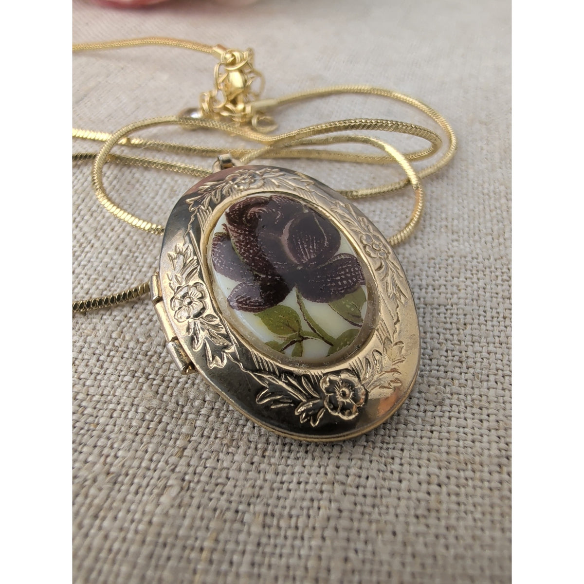 Vintage Cameo Locket Floral Pendant Necklace Revival Jewelry Gold Tone
