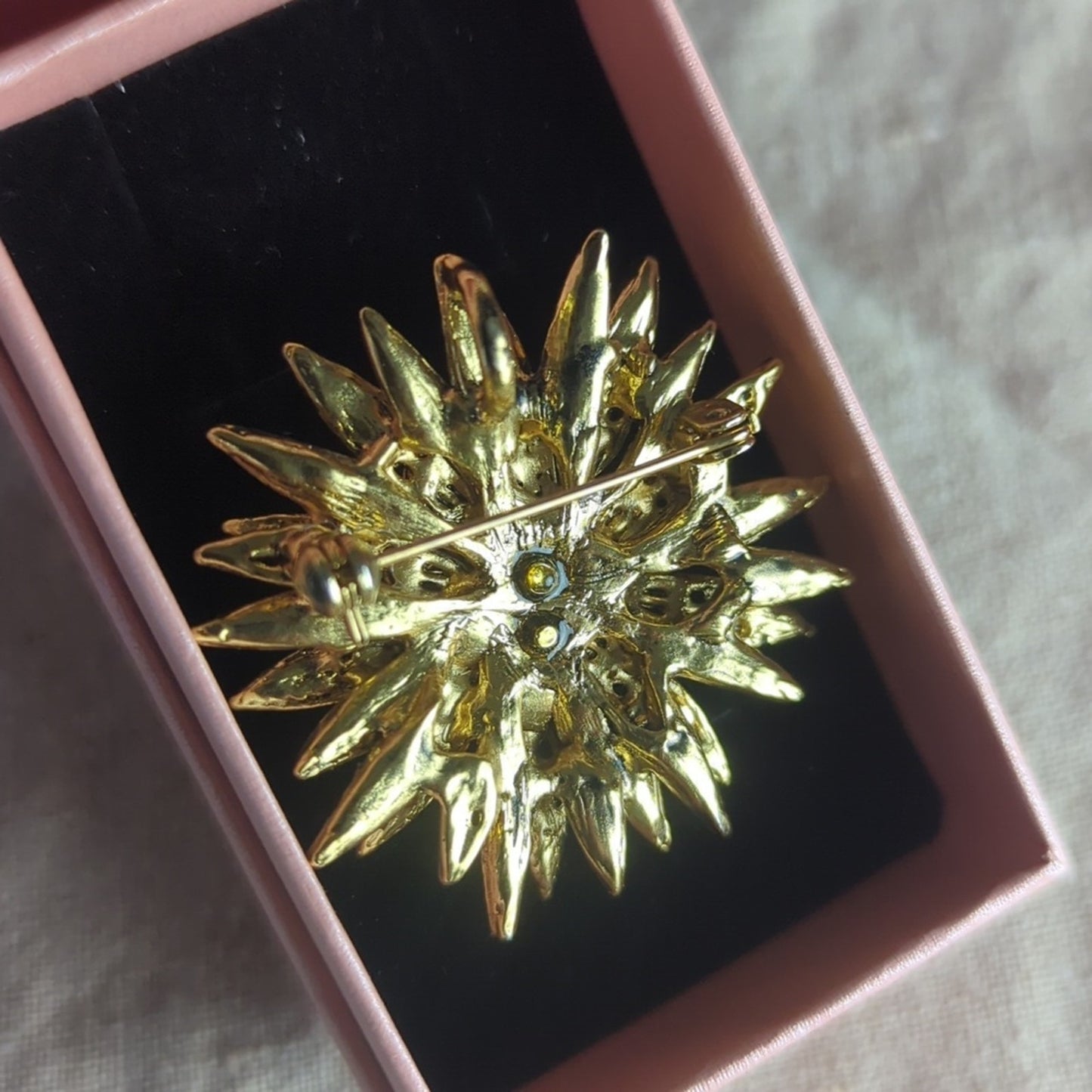 Vintage Starburst Brooch Gold Tone Turquoise & Green Rhinestone Costume Jewelry