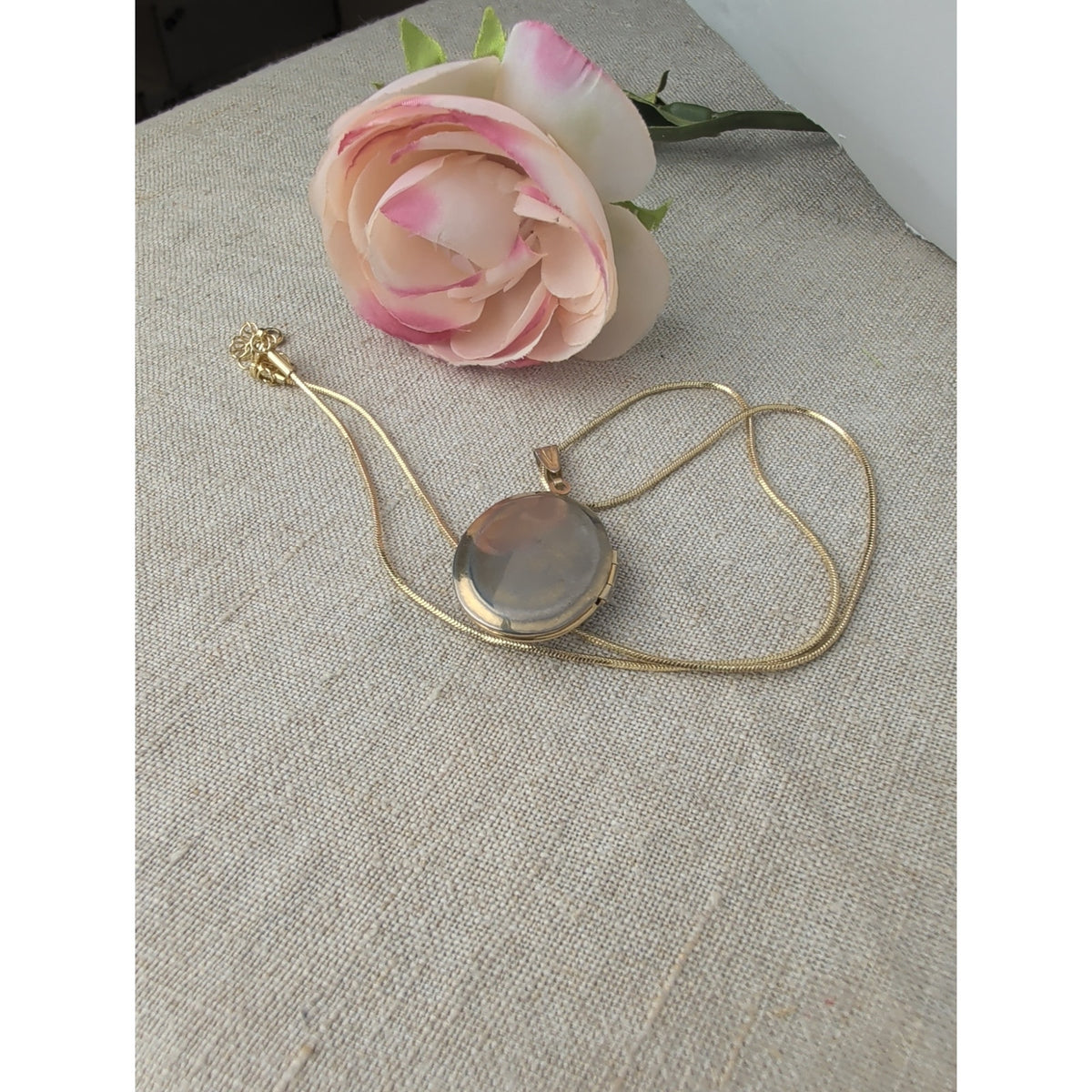 Vintage Cameo Locket Floral Pendant Necklace Revival Jewelry Gold Tone