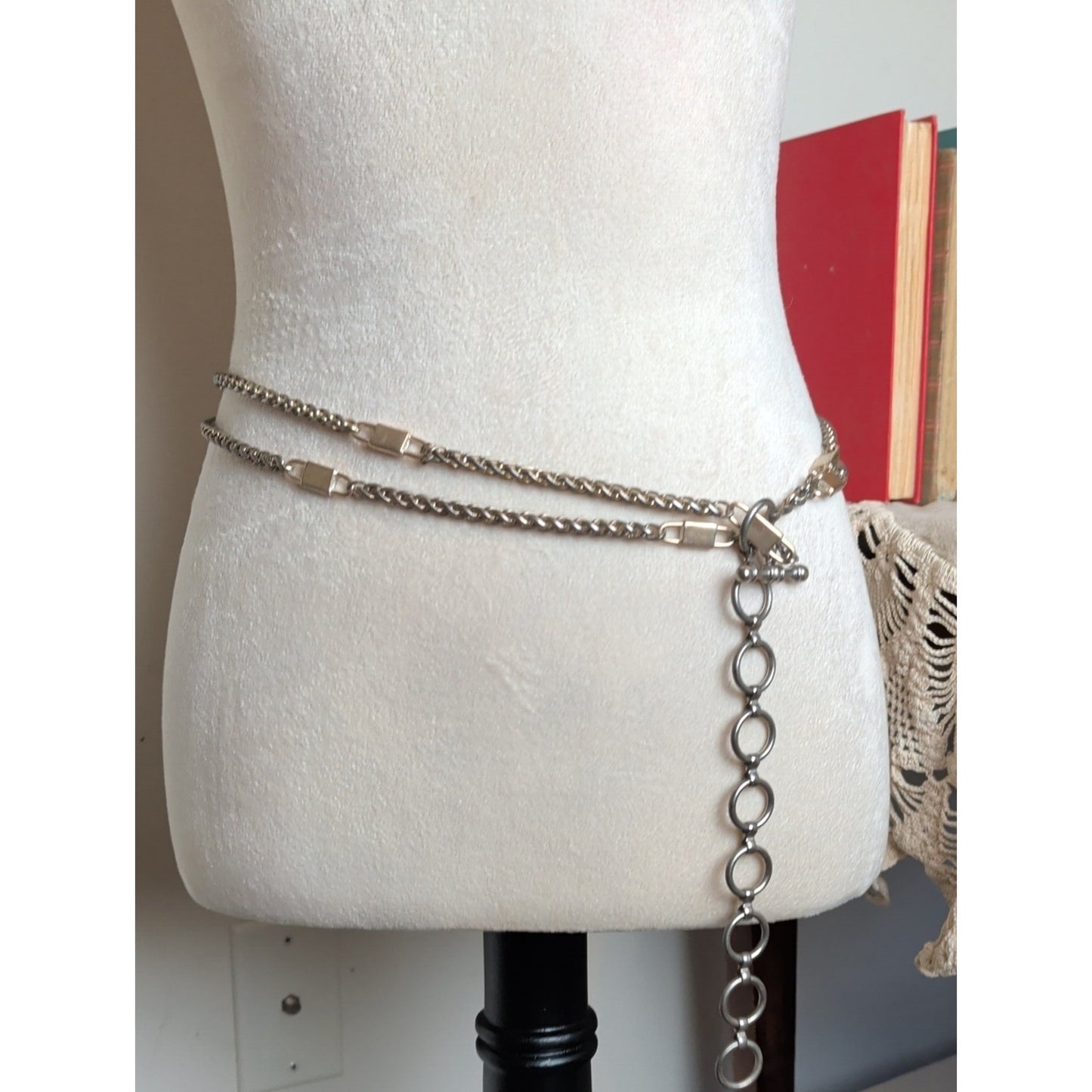 Vintage Silver Tone Brutalist Chain Belt Industrial O-Ring Statement