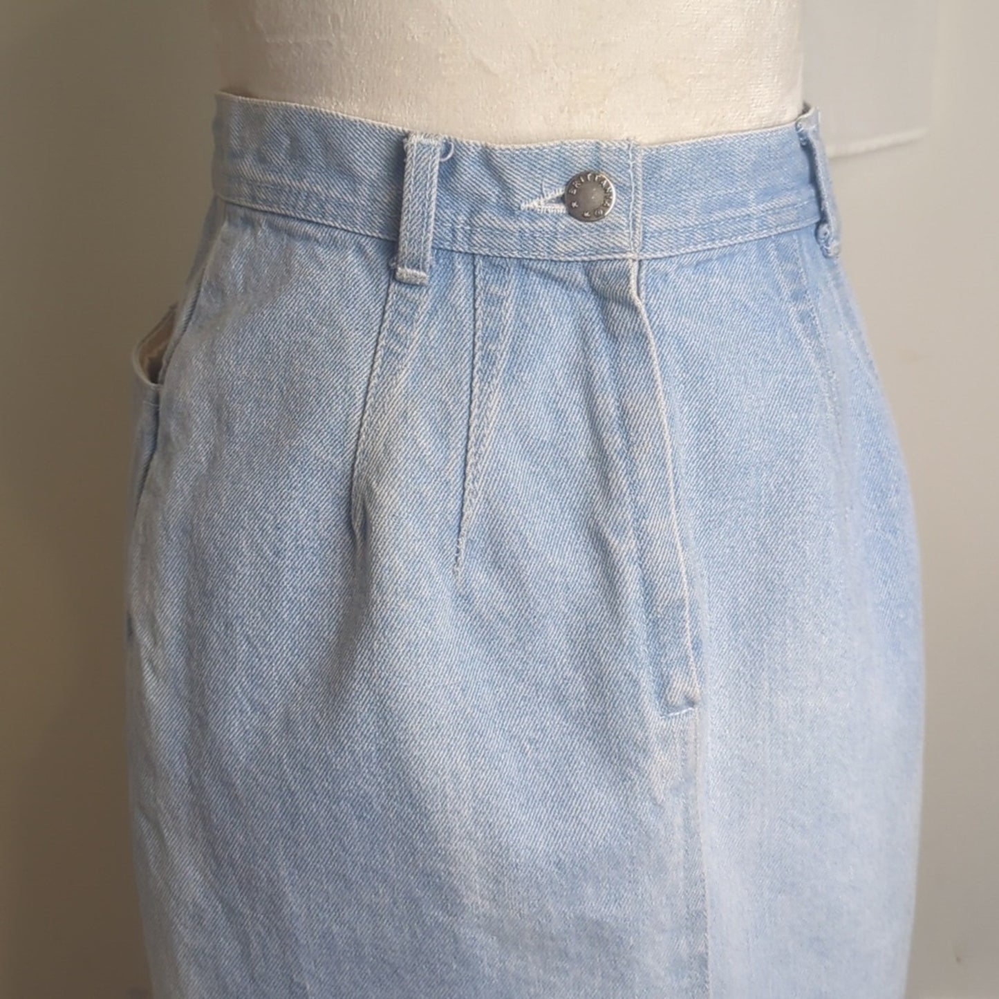 Vintage 80's Bleach Lightwash Denim Pleated Pencil Skirt Women's Size 9/10*