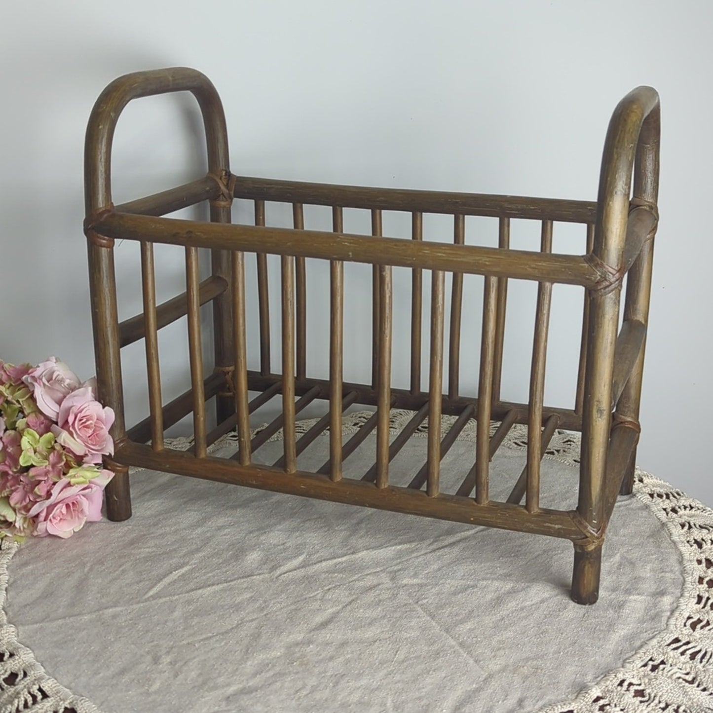 Vintage Bamboo Magazine Rack Towel Storage Rattan Book Holder Mid-century