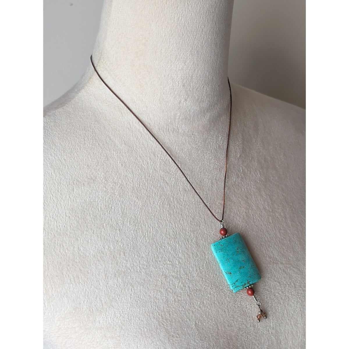 Artisan Southwestern Turquoise Blue Spiderweb Stone Pendant Necklace