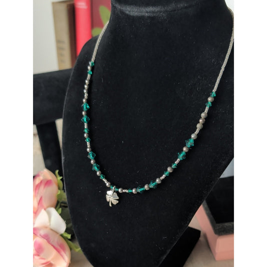 Vintage Sterling Silver Four Leaf Clover Necklace Emerald Green Glass Beads