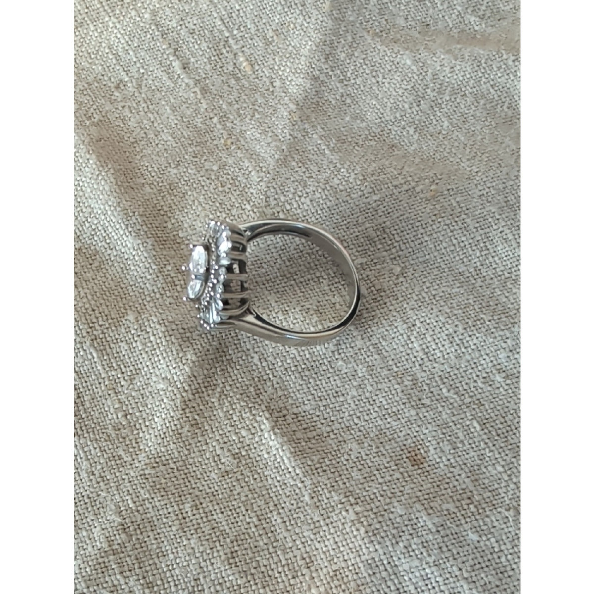 Sterling Silver CZ Halo Ring Y2K Princesscore Cocktail Ring Glam Coquette