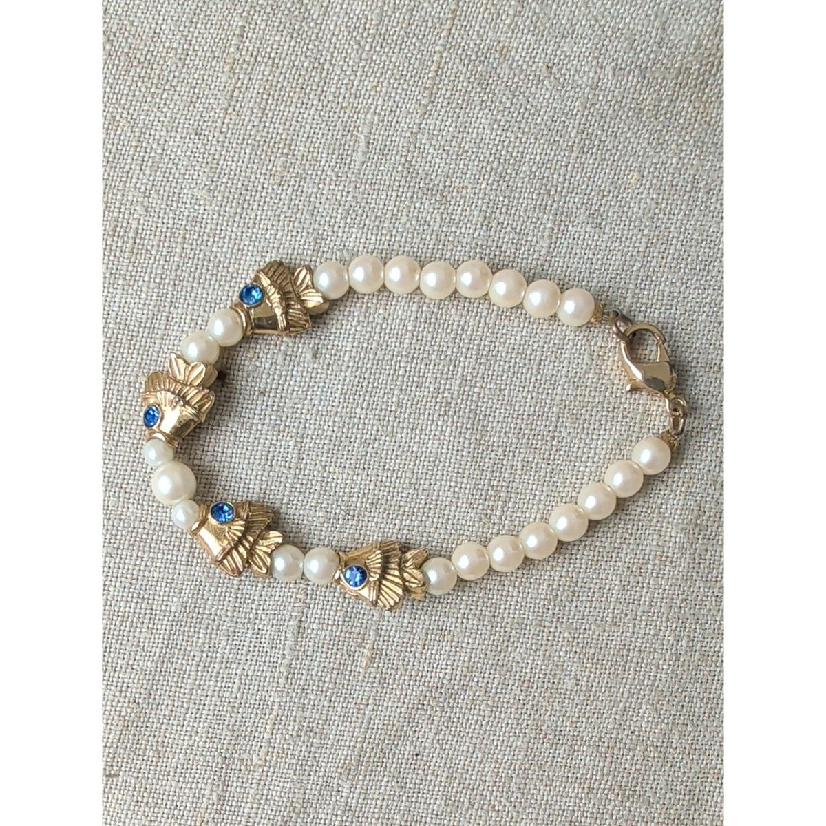 Vintage Figural Fish Faux Pearl Bracelet Sapphire Blue Rhinestone Gold Tone