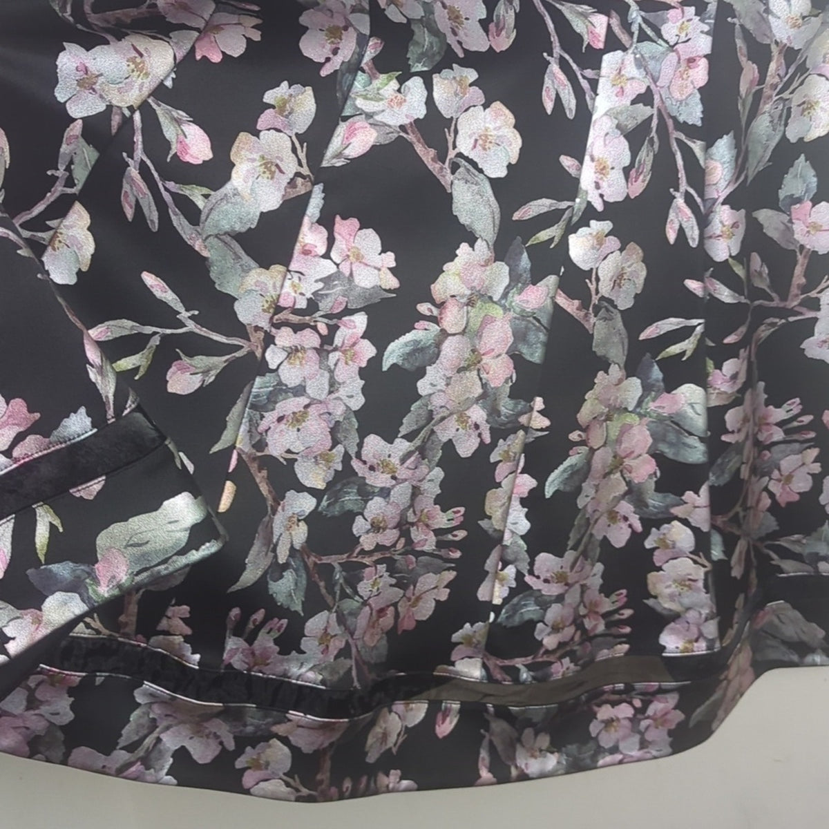 Whimsical Fairy Fit & Flare Dress Black Iridescent Flowers Women's  18/20