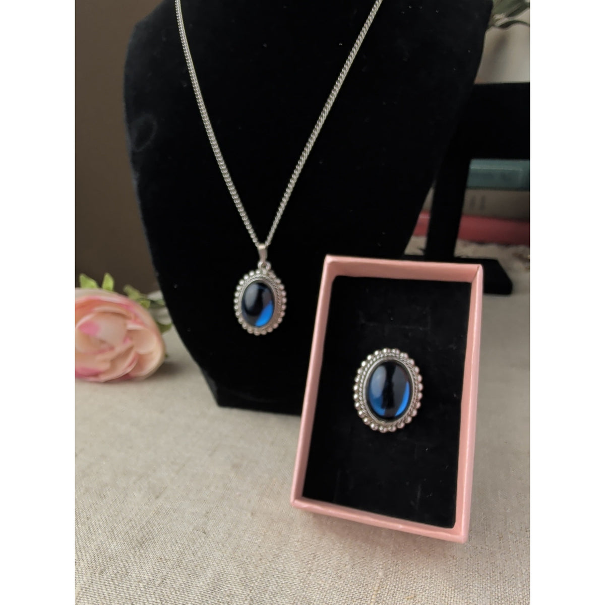 Vintage Silver-Tone Dead Mood Ring & Necklace Set Size 7, Dead Mood Stone Stuck on Deep Blue Cobalt Boho Gothic Cabochon Jewelry Set 20" Chain