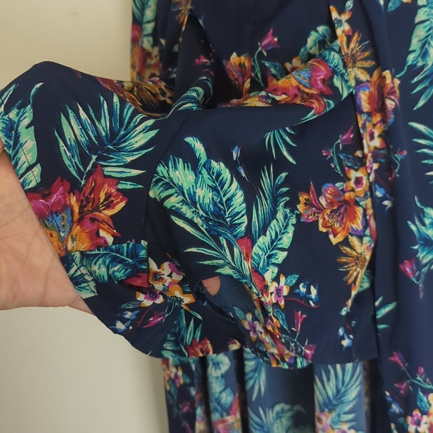 Beachy Maxi Spaghetti Strap Floral Maxi Dress High- Low Shorts Size M