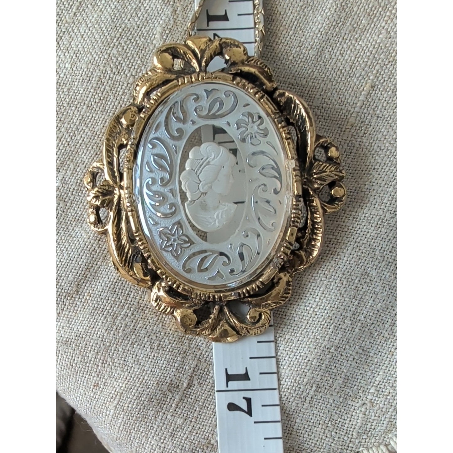 Vintage Reverse Carved Glass Cameo Necklace Brooch Intaglio Victorian Revival