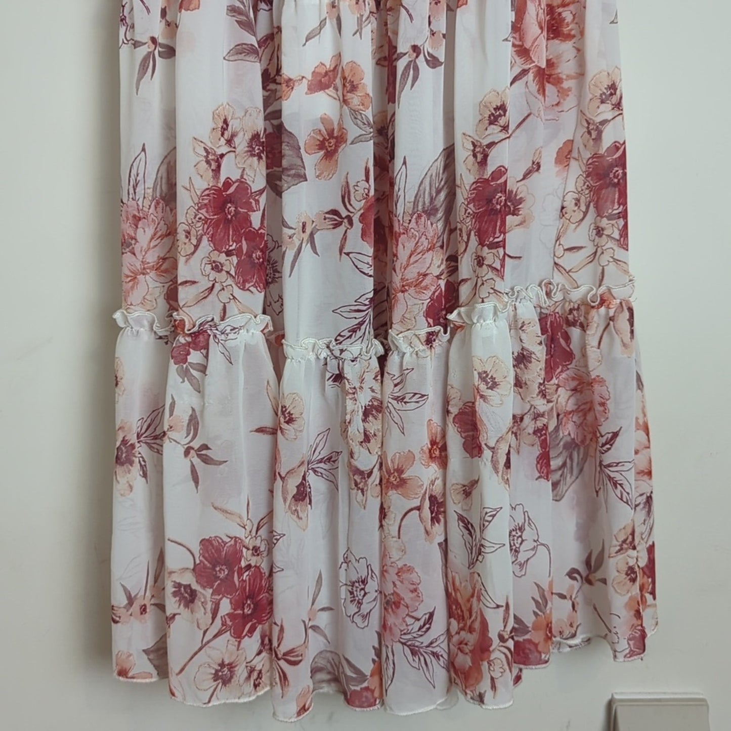 Maxi Floral Semi-Sheer Boho Chic Ruffled Smocked Dress Women's Size 6
