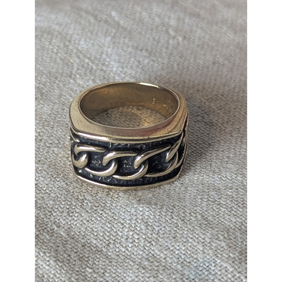 Vintage Castings on Parade Chain Link Ring  Size 7.5 Black Enamel Gold Plated
