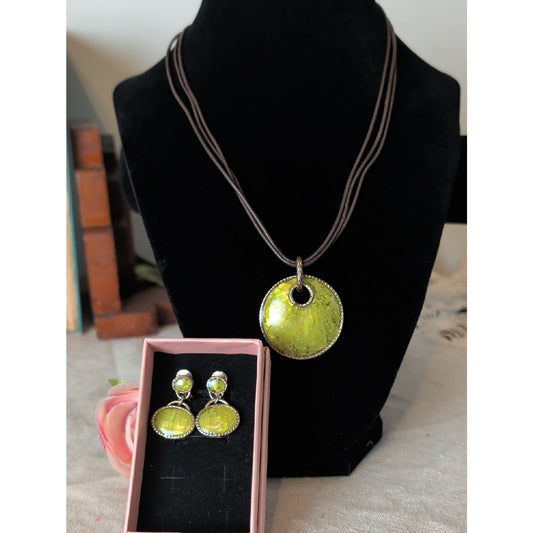 Vintage Monet Shell Mosaic Pendant Necklace & Matching Clip Earrings Set
