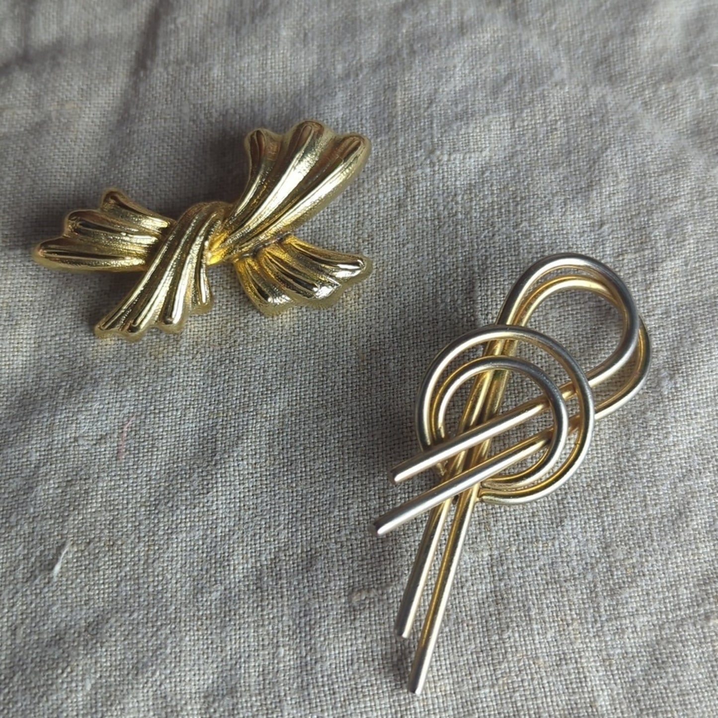 Vintage Signed Brooch Set – Gerry & Sarah Coventry Gold Tone Costume Jewelry