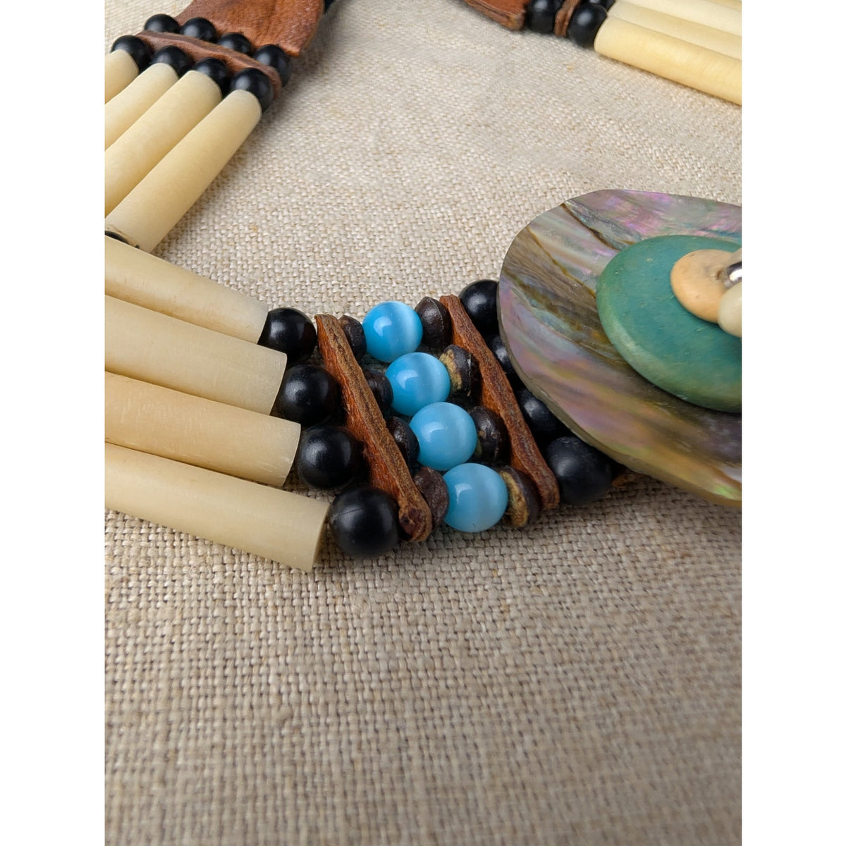 Vintage 80s Southwestern Bone Hairpipe Choker Necklace Blue Cat's Eye Abalone Pendant Boho